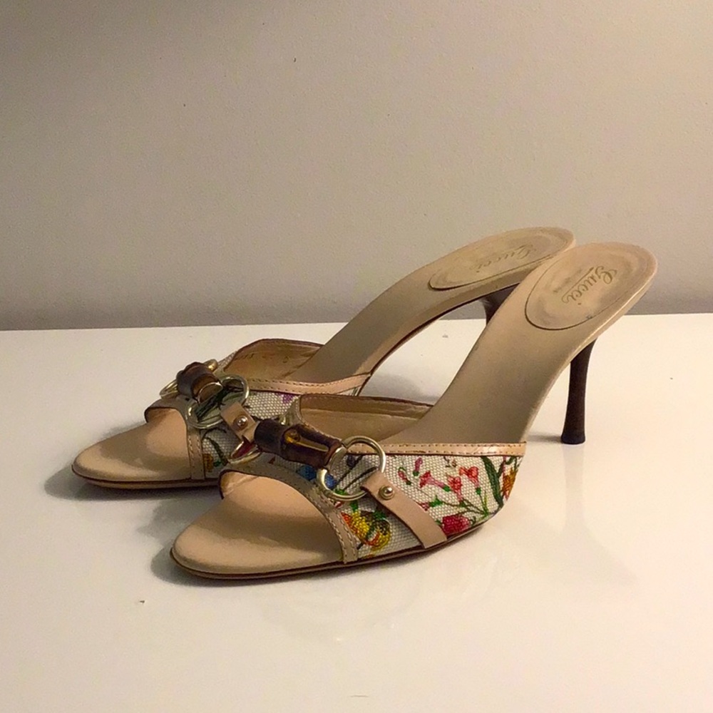 Gucci Authentic Size 41 EU (10.5 US) Floral Print Canvas Heels